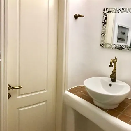 Mykonian Luxurious Maisonette Villa Platys Gialos (Mykonos)